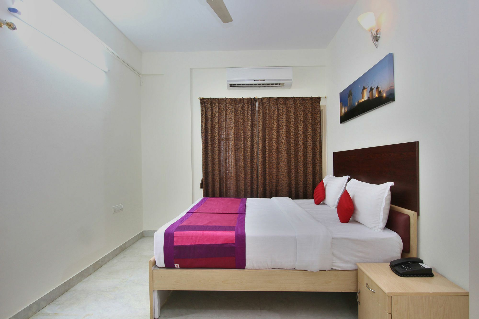 Capital O 5379 The Roy Grand Inns Bangalore Eksteriør bilde